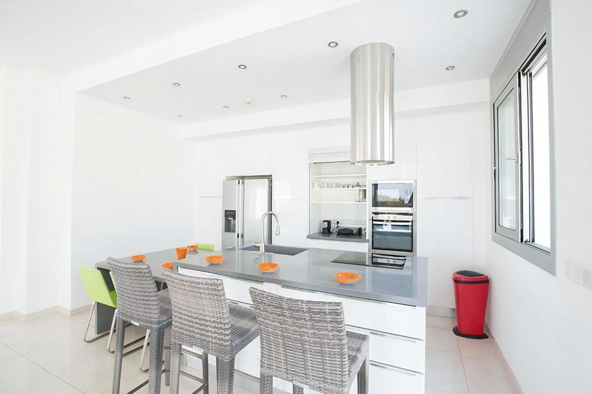 Villa Protara Chrysos - Beautiful 5 Bedroom Protaras Villa - Walking Distance To Fig Tree Bay Экстерьер фото
